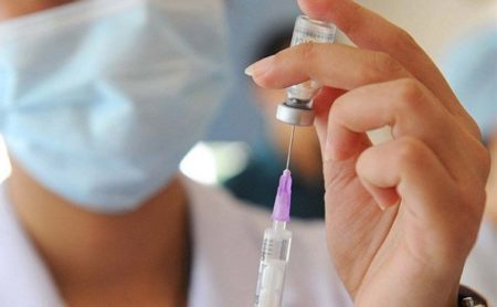 вакцинация детей и взослых